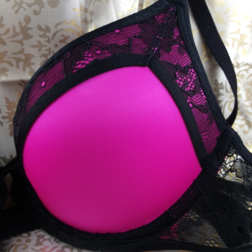 3/$30💥 La Senza Hot Pink Demi Bra (34C) - Picture 3 of 8